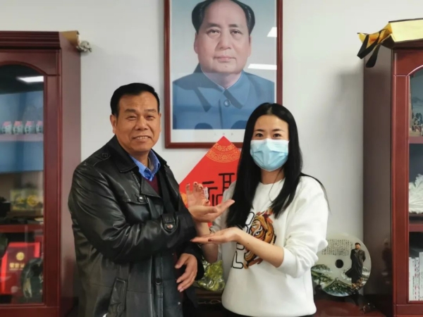 屠呦呦 屠呦呦.jpg